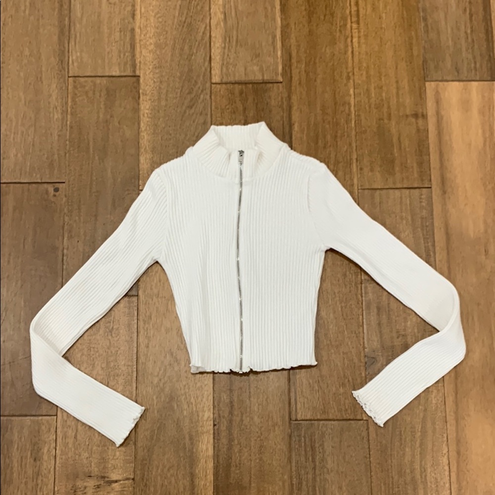 Bershka White Ribbed Crop Top with full zipper Size Small